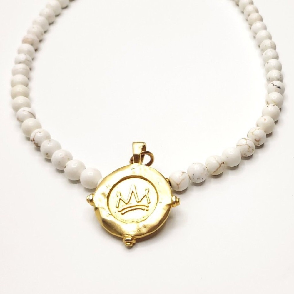 “Crown of Life” Gold Pendant with White Turquoise